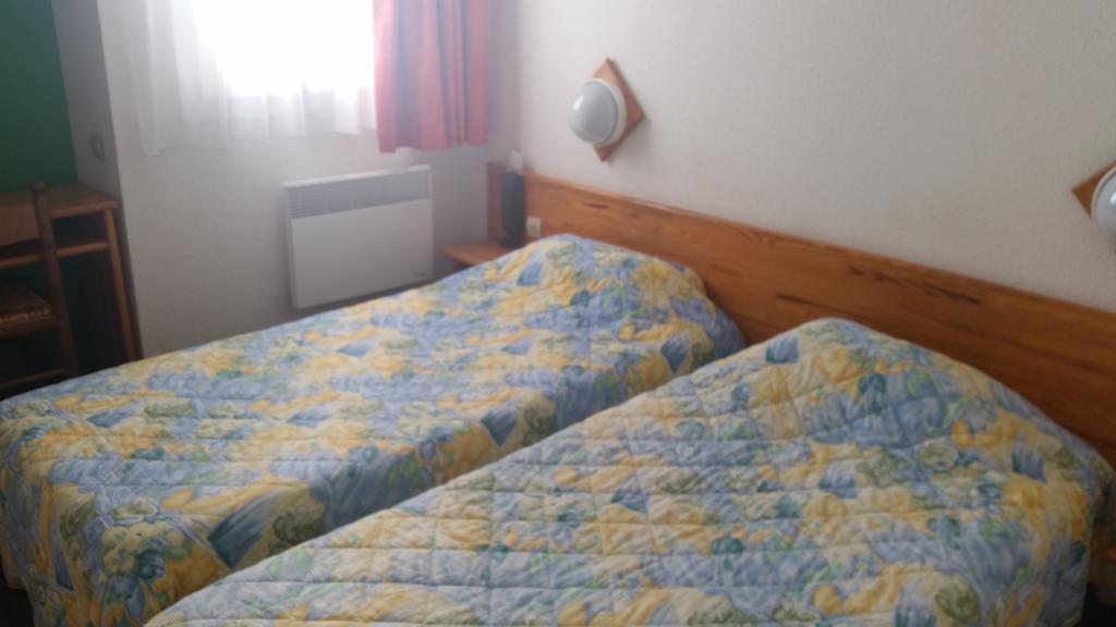 Hotel Noctuel Рамбуйе Стая снимка